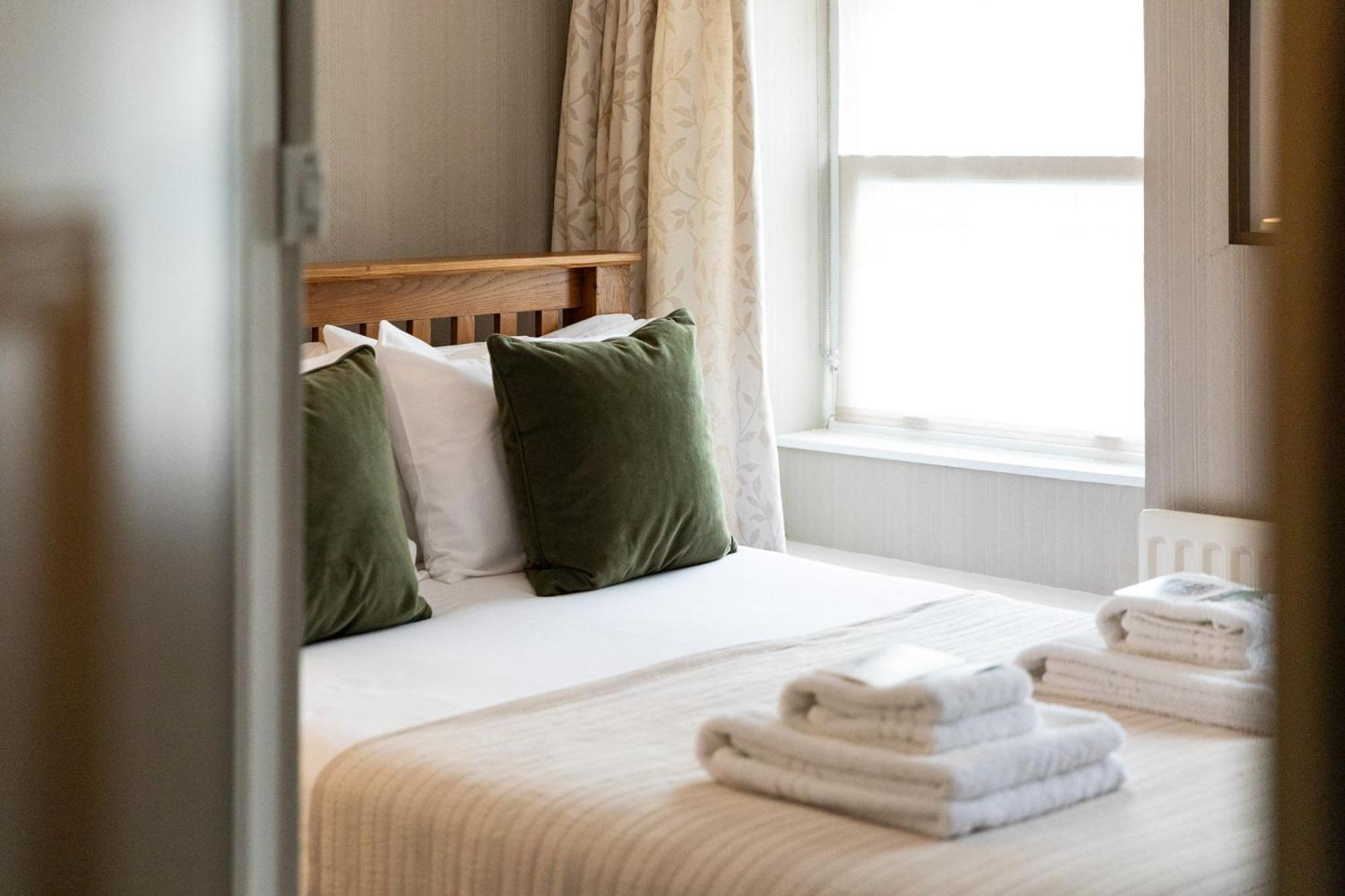 The Georgian House Bed & Breakfast Braye ภายนอก รูปภาพ